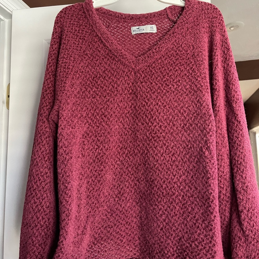 Hollister sweater